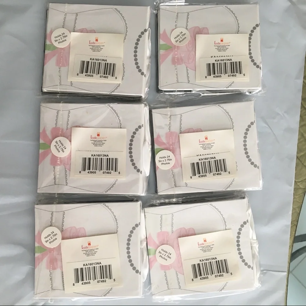 Set of 13 mini photo album books wedding theme. Party favors